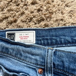 Gap girlfriend mid  rise jeans